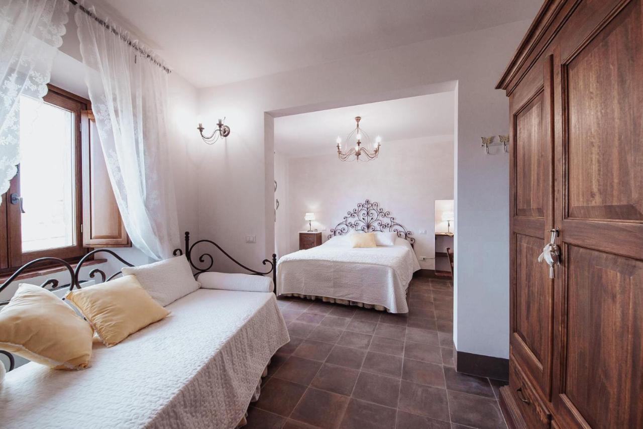 체르탈도 Antica Torre Del Borgo B&B 외부 사진