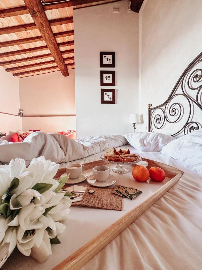 체르탈도 Antica Torre Del Borgo B&B 외부 사진