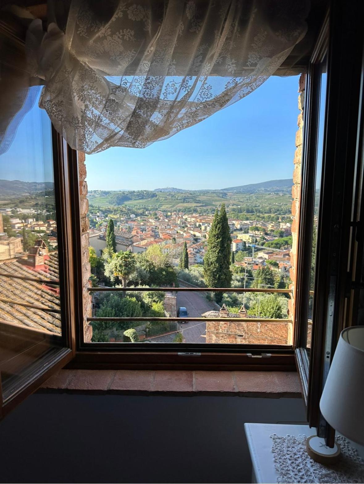 체르탈도 Antica Torre Del Borgo B&B 외부 사진