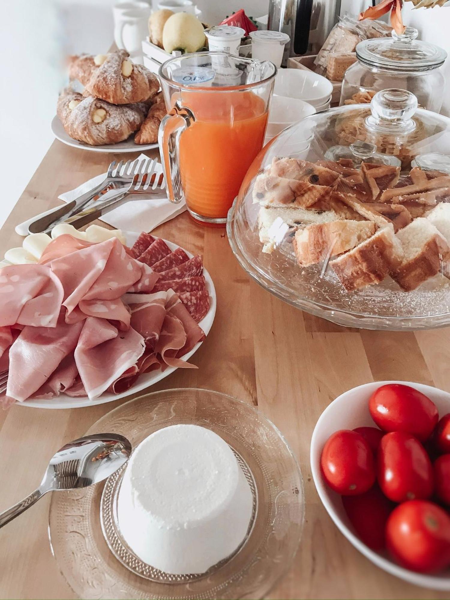 체르탈도 Antica Torre Del Borgo B&B 외부 사진