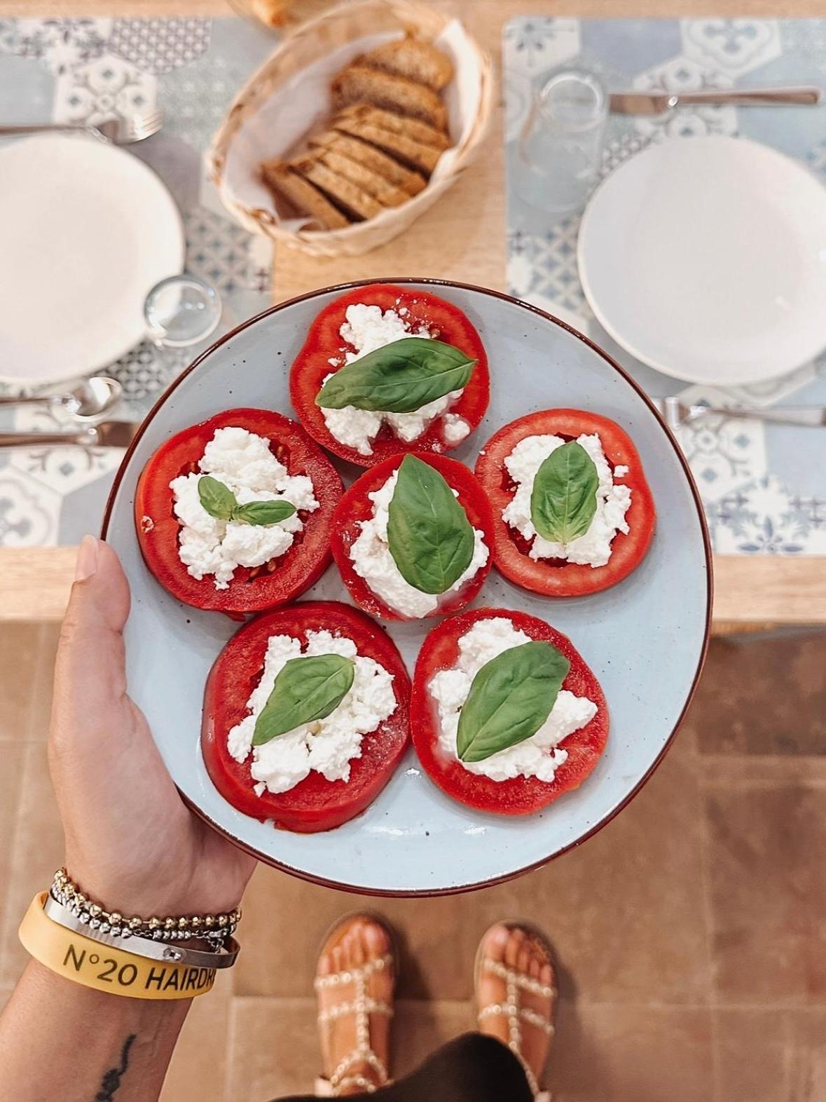 체르탈도 Antica Torre Del Borgo B&B 외부 사진