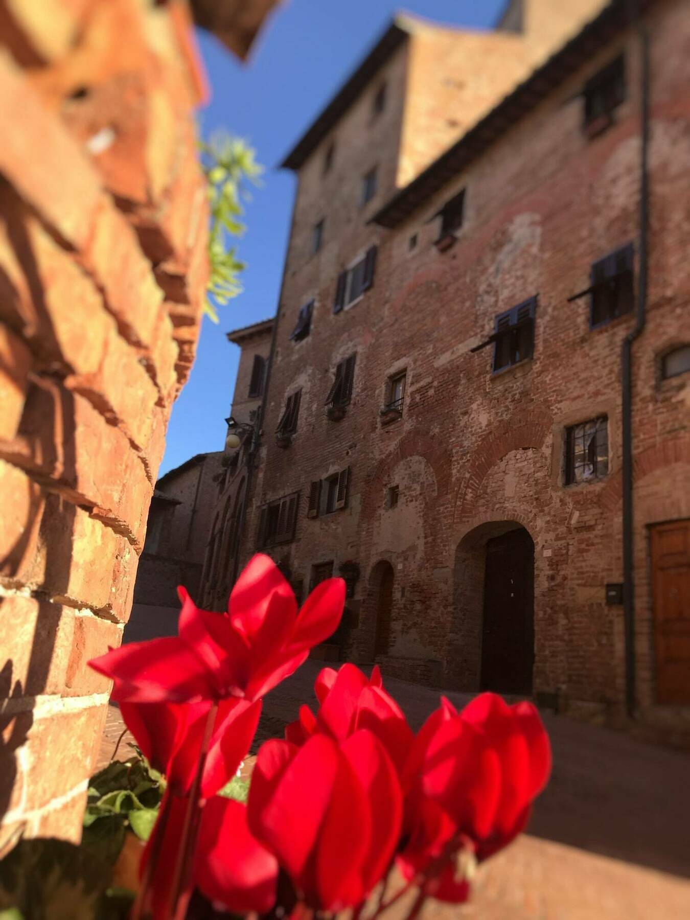 체르탈도 Antica Torre Del Borgo B&B 외부 사진